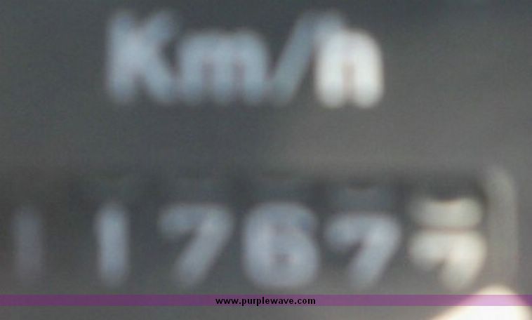 image for item 7551 1993 Mazda Scrum utility vehicle