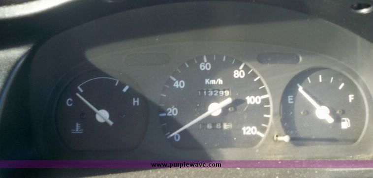 image for item 7552 1993 Mazda Scrum utility vehicle