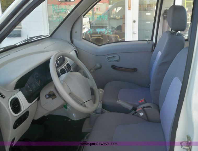 image for item 7557 2008 LIL utility vehicle