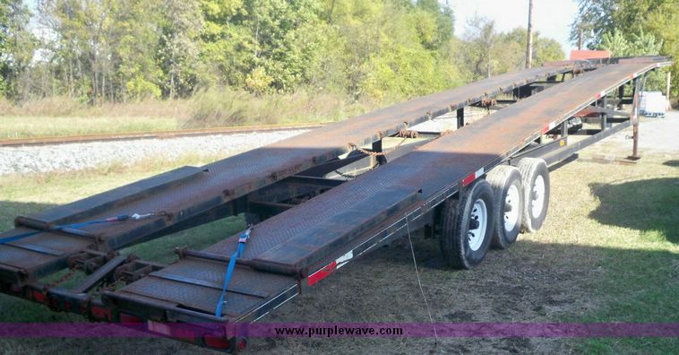 image for item 7562 2000 Kaufman 48' car hauler trailer