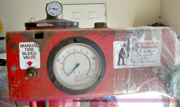 image for item 7576 Coats 5060AX rim clamp tire machine