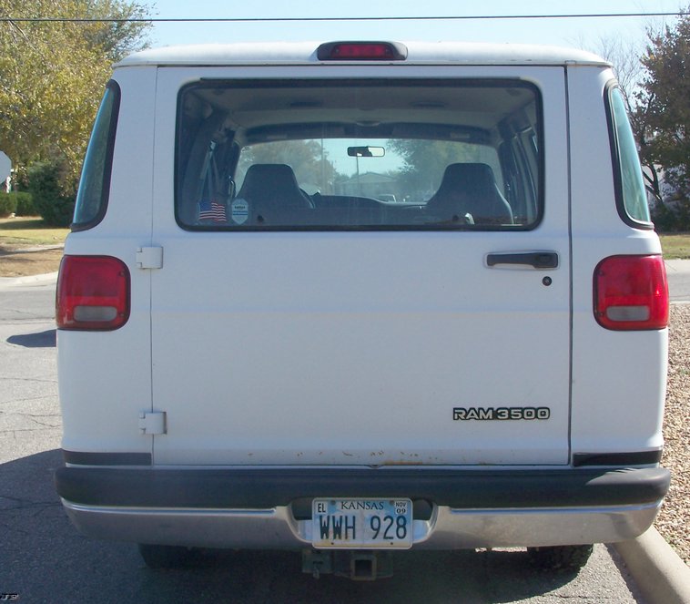 image for item 8030 1999 Dodge Ram 3500 wagon