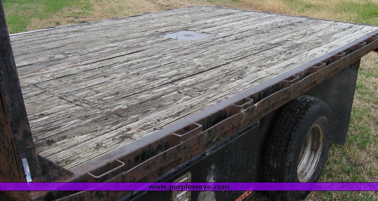 image for item 8311 1990 Ford F Super Duty pickup truck