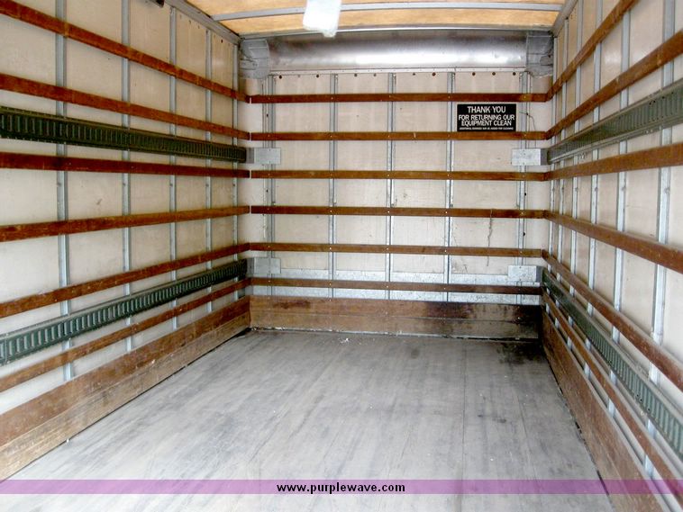 image for item 8622 1996 GMC 4000 W4S042 box truck