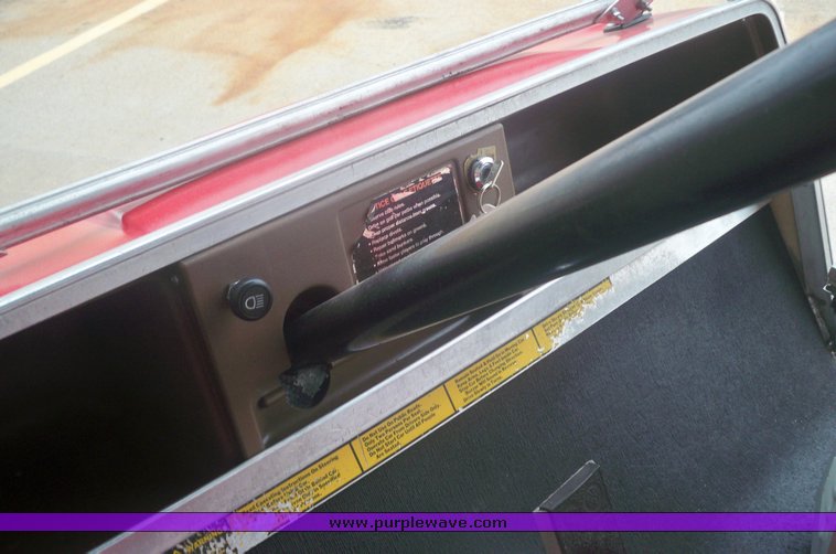 image for item 9591 Club Car electric golf cart with EZ-GO charger