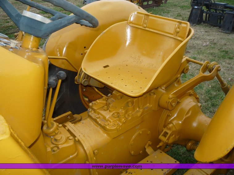 image for item 2098 Massey-Ferguson MF40 tractor with loader
