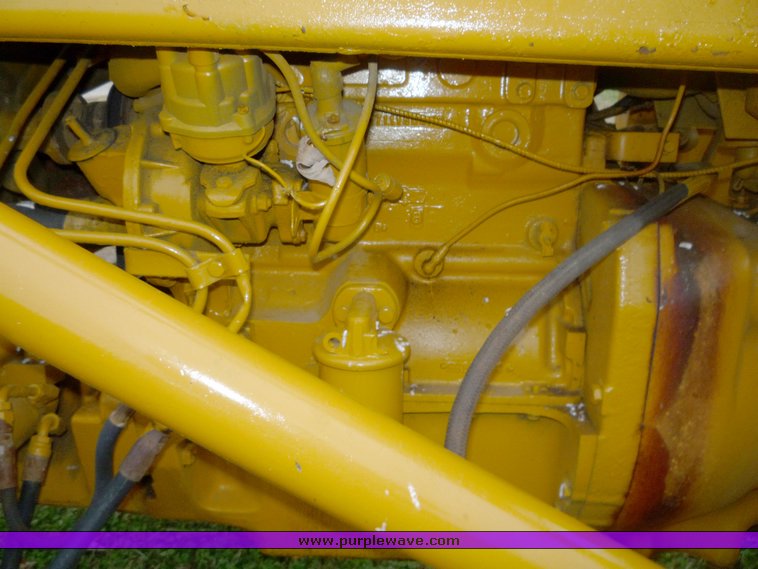 image for item 2098 Massey-Ferguson MF40 tractor with loader