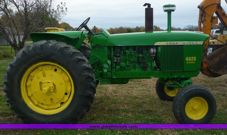 image for item 2104 1965 John Deere 4020 tractor