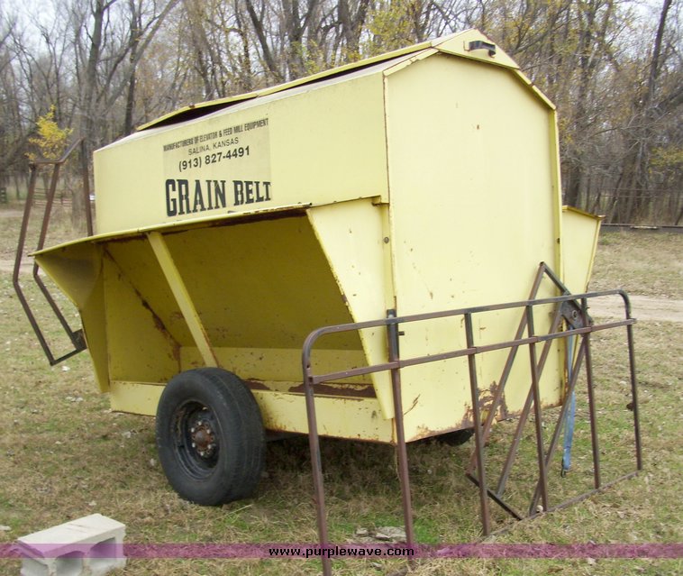image for item 4069 1992 Grain Belt 7P16 live stock feeder