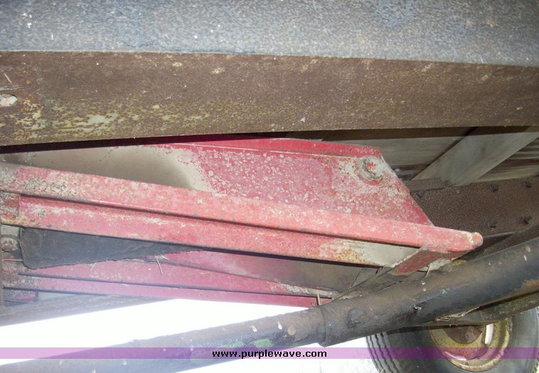 image for item 4071 14' dump bed hay wagon