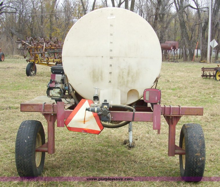 image for item 4076 400 gallon mobile application tank
