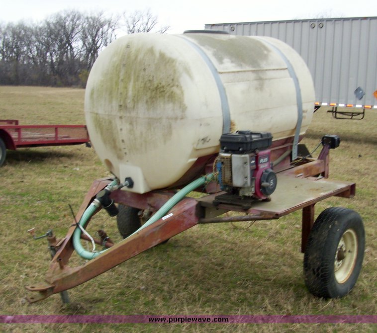 image for item 4076 400 gallon mobile application tank