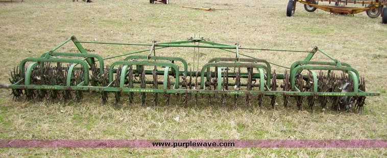 image for item 4077 John Deere 14' rotary hoe