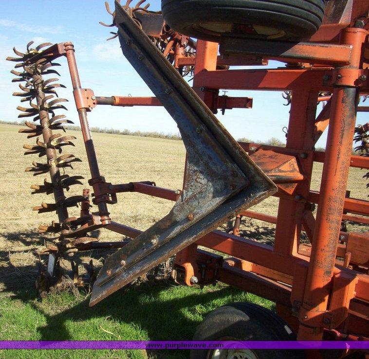 image for item 4163 Sunflower 3670-35 blade plow