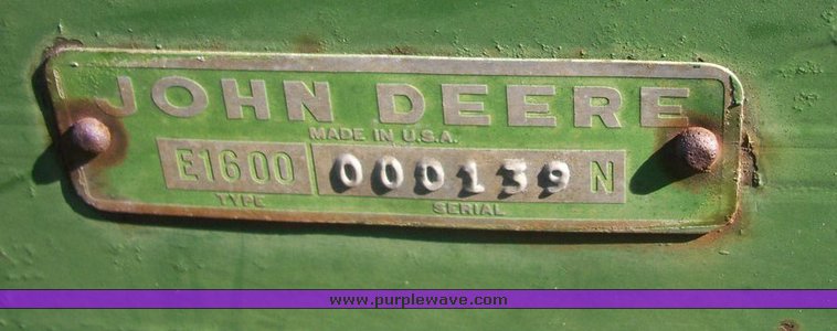 image for item 4164 John Deere 1600 24' chisel