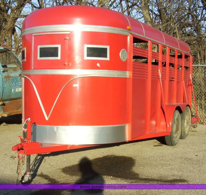 image for item 4167 1992 Bonanza 20' tandem axle stock trailer