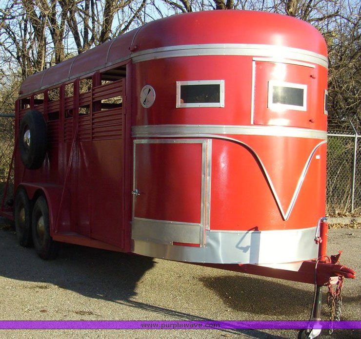 image for item 4167 1992 Bonanza 20' tandem axle stock trailer