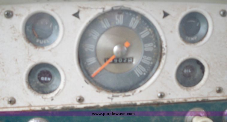 image for item 4270 1960 Ford F-600 wheat truck