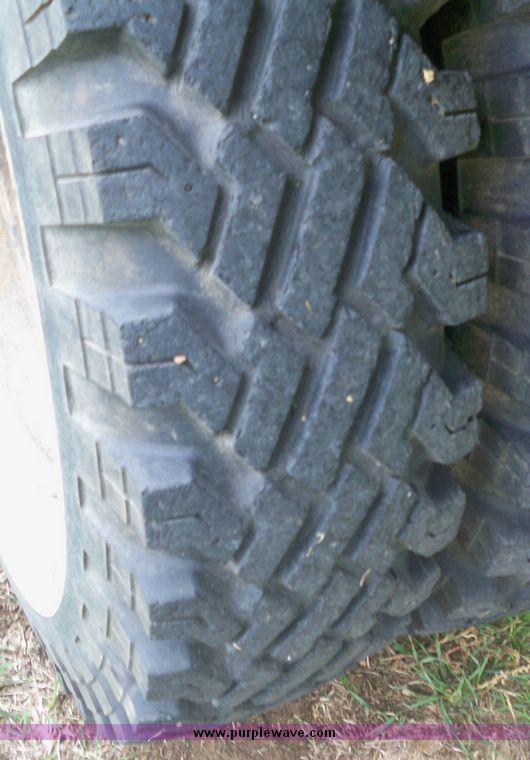 image for item 4270 1960 Ford F-600 wheat truck