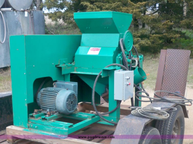 image for item 4276 1990 Davis 200A 10' x 20' roller mill