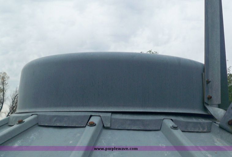 image for item 4279 600 bushel upright grain bin