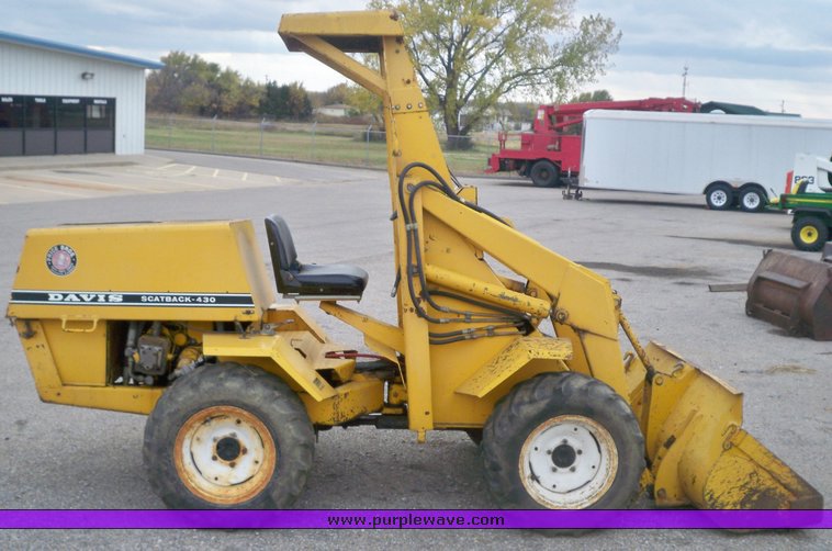 image for item 4281 Davis Scatback 430 front loader