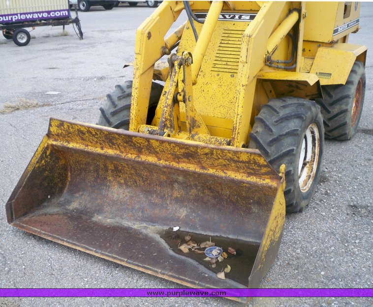 image for item 4281 Davis Scatback 430 front loader