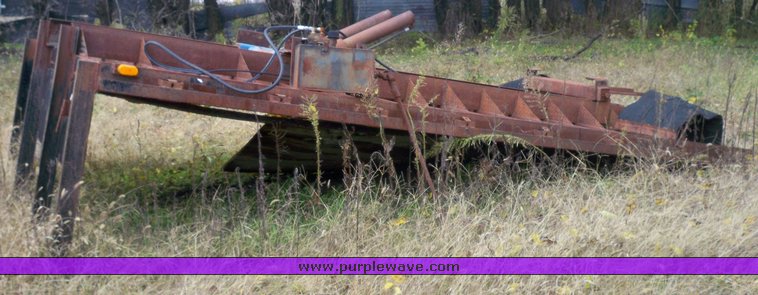 image for item 4323 Harsh twin cylinder bed and Rigid Lift hoist