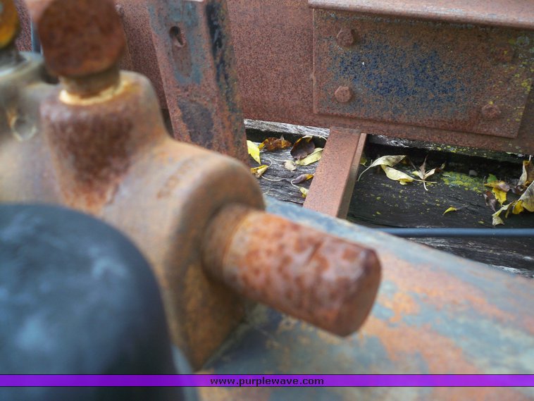 image for item 4323 Harsh twin cylinder bed and Rigid Lift hoist