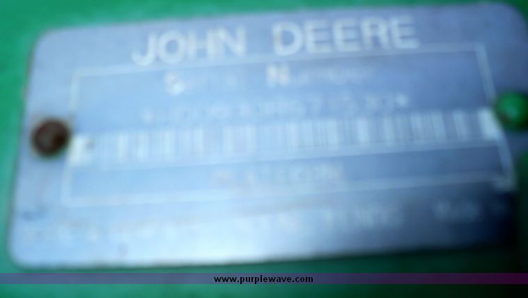 image for item 5591 1997 John Deere 930 rigid platform