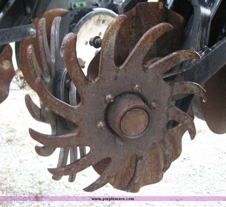 image for item 6398 Kinze 3600 16-31 planter