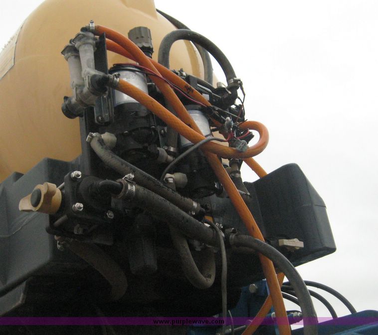 image for item 6398 Kinze 3600 16-31 planter