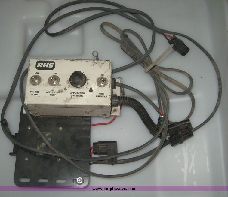 image for item 6398 Kinze 3600 16-31 planter