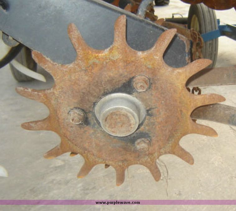 image for item 6398 Kinze 3600 16-31 planter