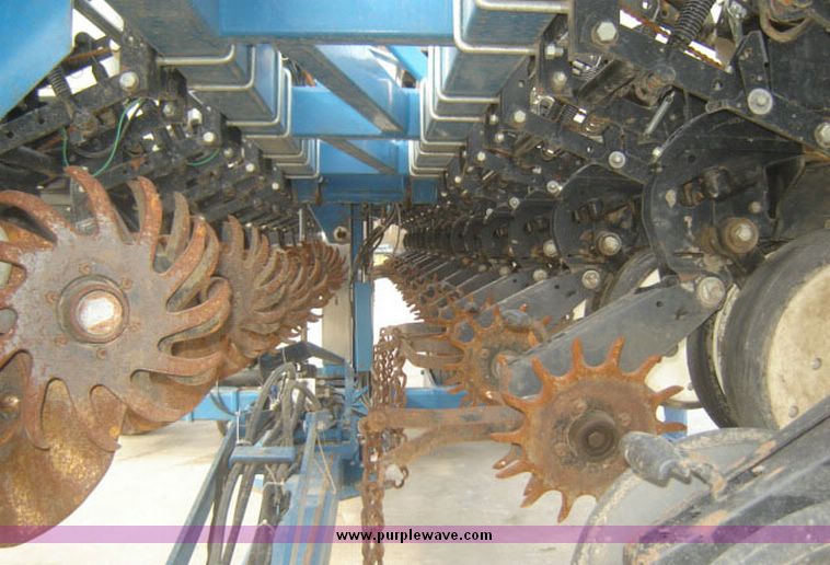 image for item 6398 Kinze 3600 16-31 planter