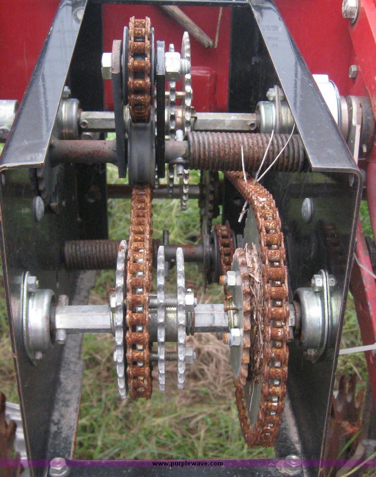 image for item 6400 White 6180 16 row planter