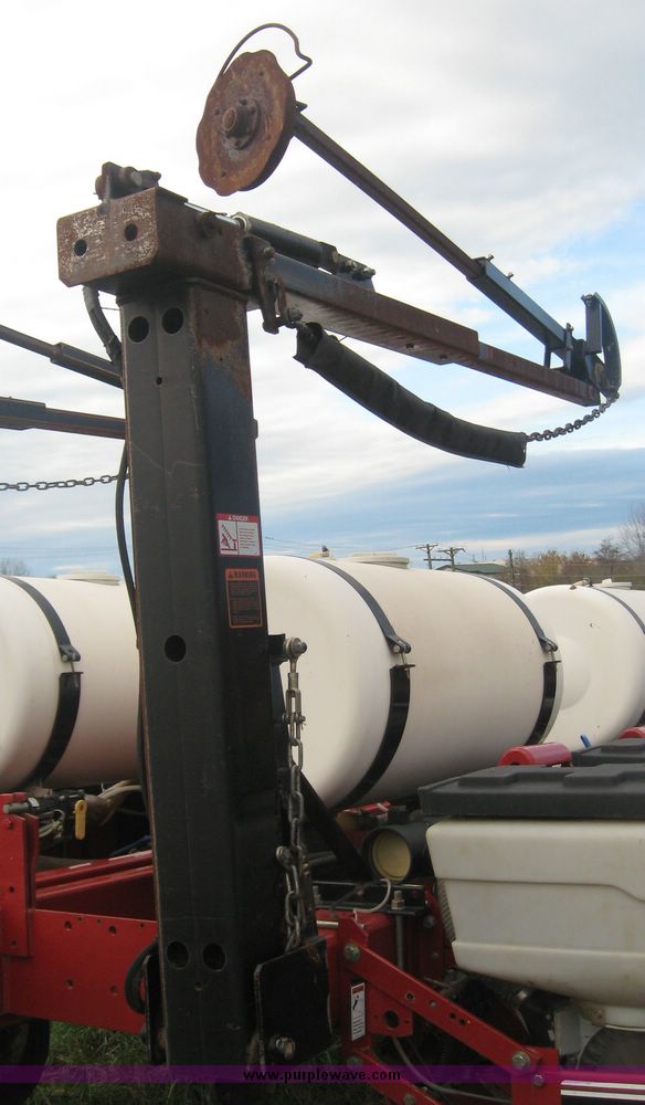 image for item 6400 White 6180 16 row planter