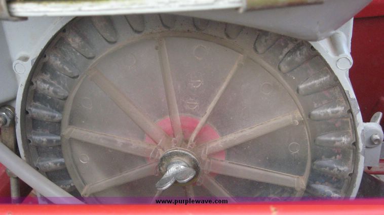 image for item 6400 White 6180 16 row planter