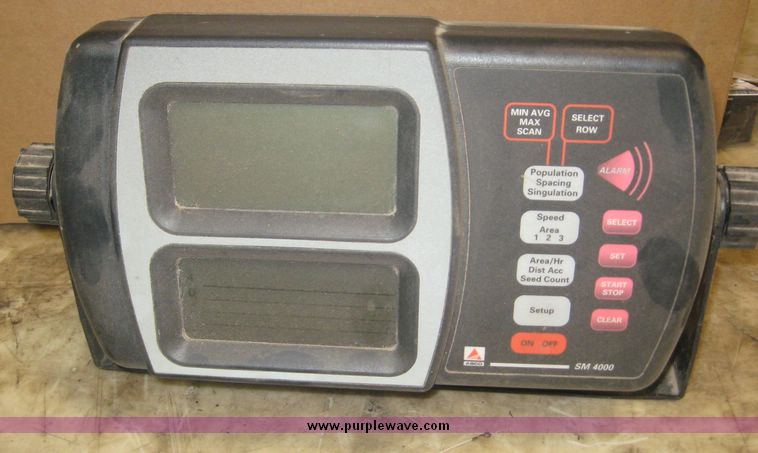 image for item 6400 White 6180 16 row planter