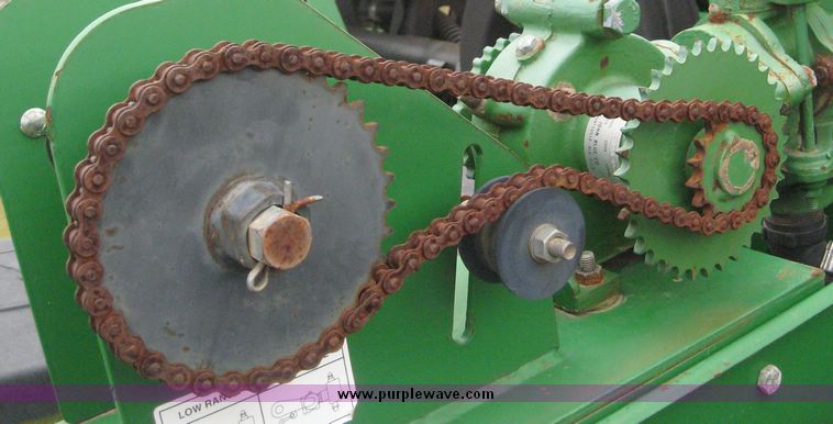 image for item 6401 1997 John Deere 1760 MaxEmerge Plus Conservation Flex Frame planter