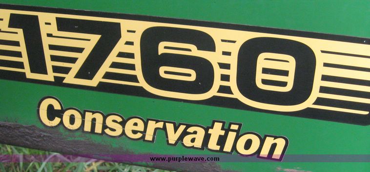 image for item 6401 1997 John Deere 1760 MaxEmerge Plus Conservation Flex Frame planter