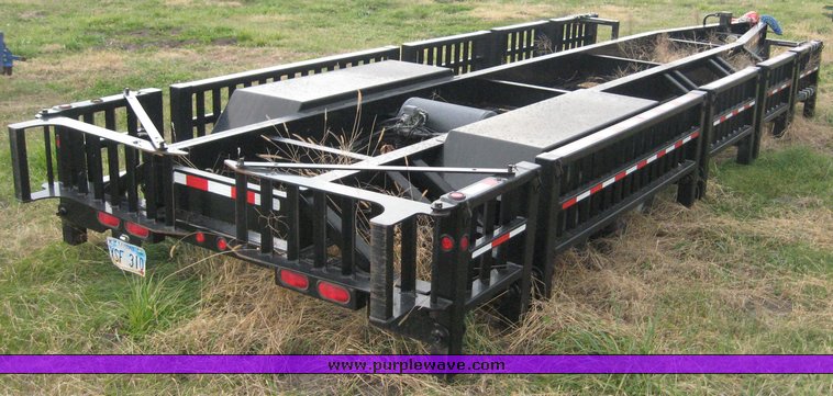 image for item 6402 2006 B-B Sprayer transport trailer