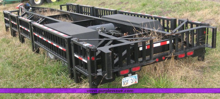 image for item 6402 2006 B-B Sprayer transport trailer