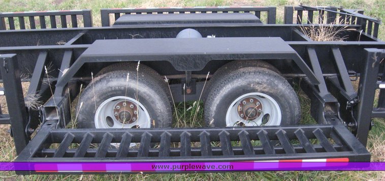 image for item 6402 2006 B-B Sprayer transport trailer