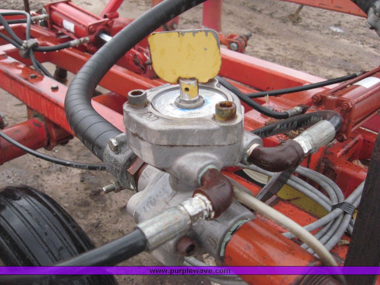 image for item 6405 Sunflower 3240 undercutter V blade with Flo-Trol