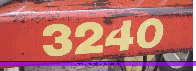 image for item 6405 Sunflower 3240 undercutter V blade with Flo-Trol