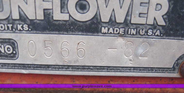 image for item 6405 Sunflower 3240 undercutter V blade with Flo-Trol