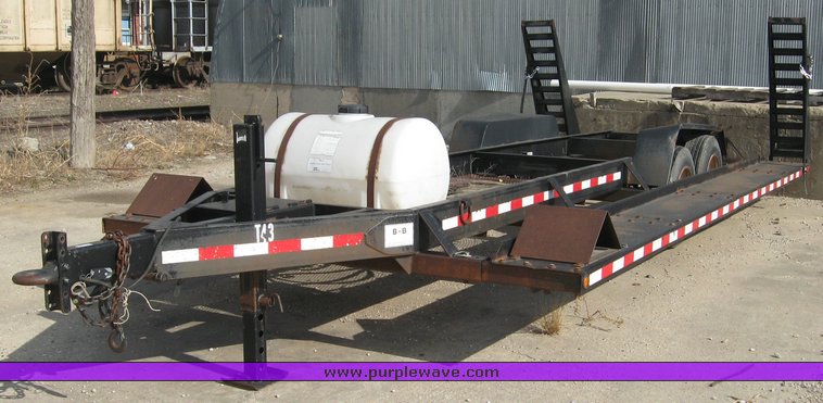 image for item 6406 2000 B-B sprayer trailer