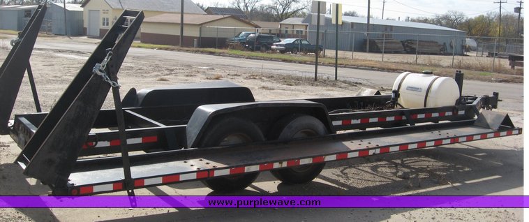 image for item 6406 2000 B-B sprayer trailer