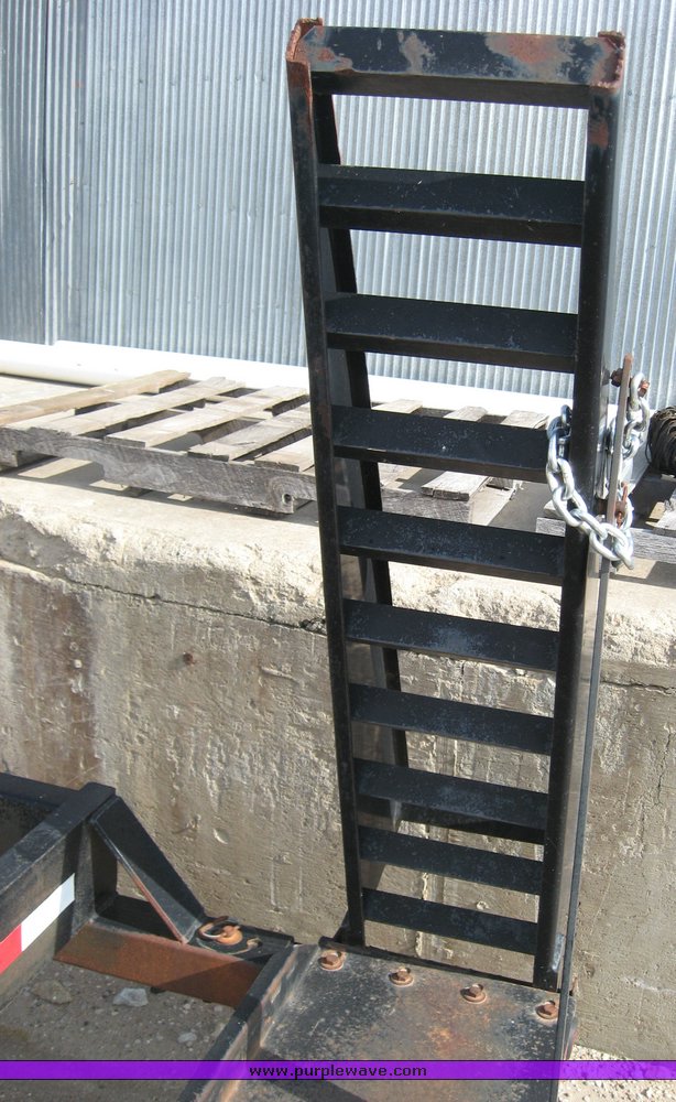 image for item 6406 2000 B-B sprayer trailer